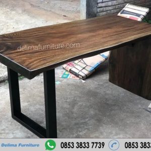 Harga Meja Kerja Kayu Solid Trembesi Utuh Glis Hitam