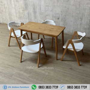 Set Meja Makan Cafe 4 Kursi Jati